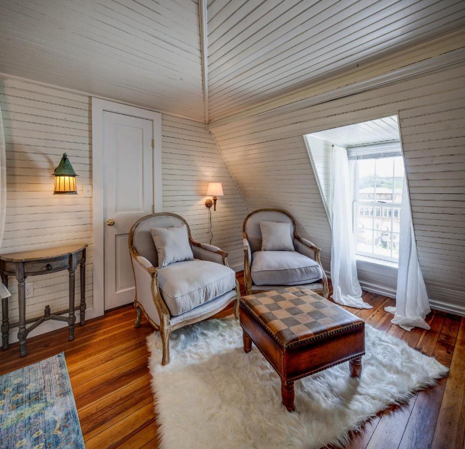 Fairytale Loft Suite 1 Bed, 1 Bath Luxury Apartment In Downtown Belmont Charlottesville Zewnętrze zdjęcie